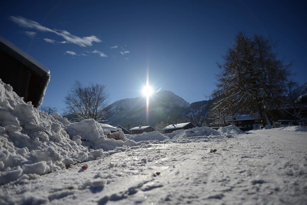 Alpengasthof Zur Post Schattwald Eksteriør bilde